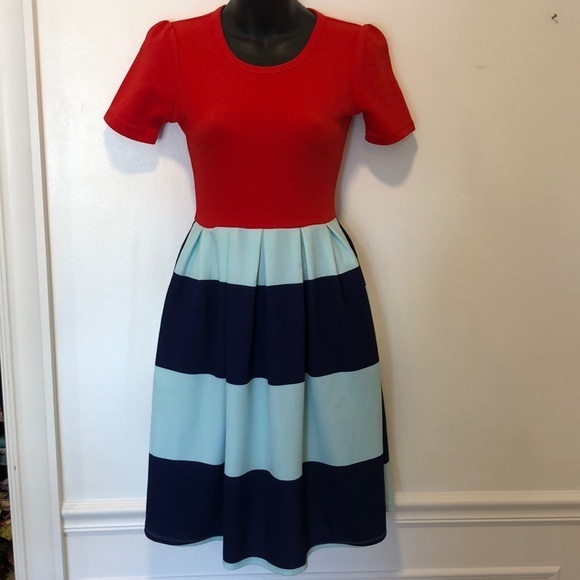 LuLaRoe Dresses & Skirts - LulaRoe Blue & Red Dress XXS